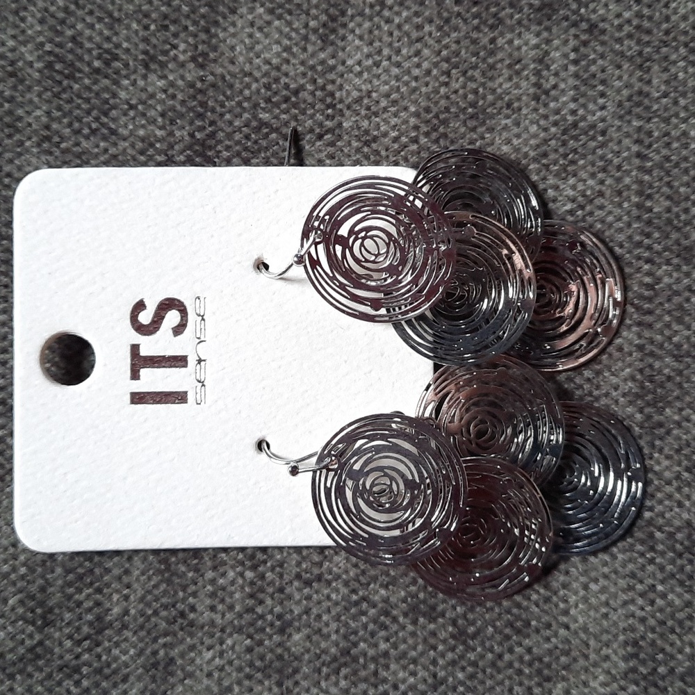 Silver Filigree Round Layered Filigree Dangle Earrings French Euro Hook NWT